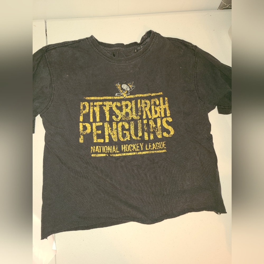 Pittsburgh Penguins womens top